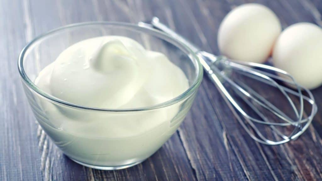 Can You Whip Egg Whites In A Blender? Quick Secret Tips