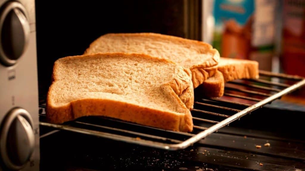 How Long Does Toasted Bread Last? Don't Waste Your Bread
