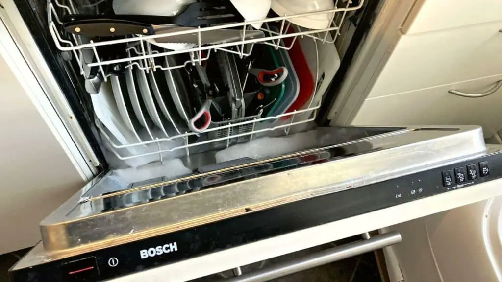 Why my bosch dishwasher starts then says clean
