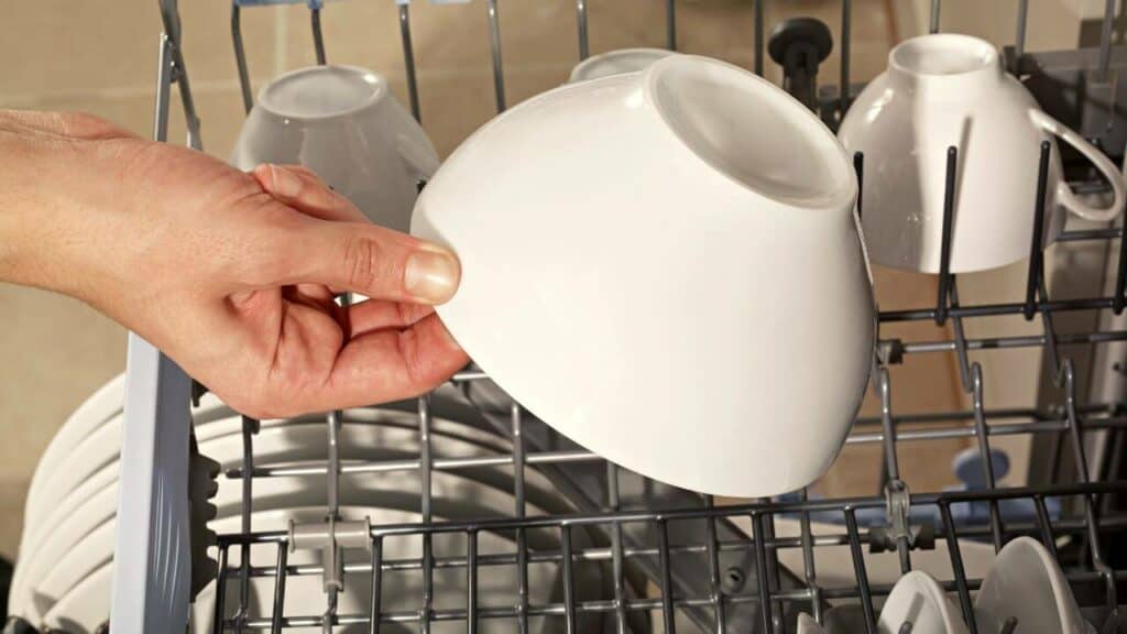 What Makes a Utensil Dishwasher Safe